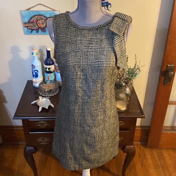 🔥BB Dakota Black and White midi dress size 6🔥 - Picture 1 of 6